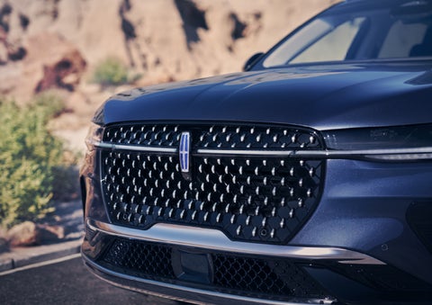 The stylish grille of a 2024 Lincoln Nautilus® SUV sparkles in the sunlight. | Sentry Lincoln in Medford MA
